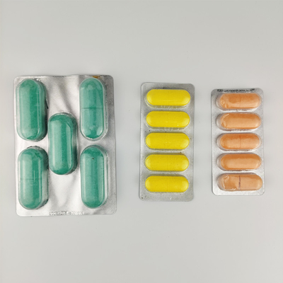 Tabletka weterynaryjna w bolusie Środek owadobójczy Albendazol Tabletki 300 mg Antybiotyk